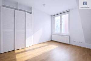 Köln-Severinsviertel // Über den Dächern Kölns // Helle und luftig geschnittene Dachgeschosswohnung – Die vollständige Adresse der Immobilie erhältst du vom Anbieter., 50678 Altstadt/Süd, Köln – Vorschaubild 17