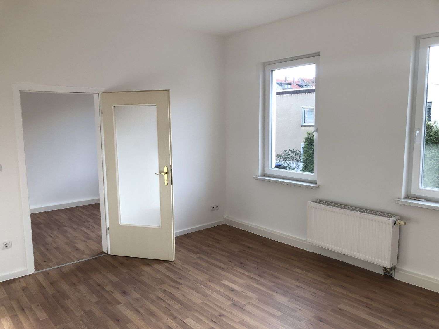 Immobilie in Zwenkau - großes Reihenendhaus in Zwenkau 8 Zimmer mit 180 m² Wohnfläche mit Garten und Garage - Bild 6