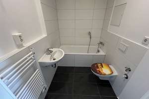 Platz für die ganze Familie! Helle 4-Zimmer-Wohnung mit Balkon! – Astonstraße 58, 39116 Sudenburg, Magdeburg – Vorschaubild 10