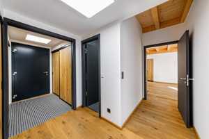  Exklusives Einfamilienhaus mit Ausbaureserve  – München – Vorschaubild 5