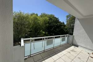 Wohnen im Grünen! 3-Zimmer mit großem Balkon!
