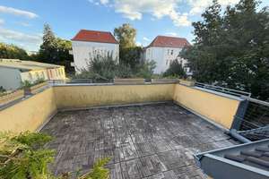 Berlin-Karlshorst: Doppelhaushälfte mit 2 Eigentumswohnungen, Dachterrasse, Garten, PKW-Stellp – Dorotheastraße 33, 10318 Karlshorst, Berlin – Vorschaubild 8