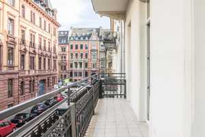 NEU *Paul & Partner* ALTBAUFANS AUFGEAPASST ! SAGENHAFTE ALTBAUPERLE IN IDEALER LAGE ! 2 BALKONE ! – Wiesbaden – Vorschaubild 13