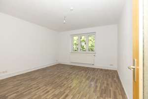 Schicke drei Zimmer Wohnung mit Balkon in Köln- Poll – Siegburgerstrasse 299, 51105 Poll, Köln – Vorschaubild 3