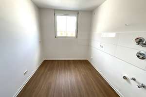 Gut geschnittene 4-Zimmer-Wohnung in Fürth – Lange Straße 76, 90762 Stadtpark, Stadtgrenze, Fürth – Vorschaubild 2