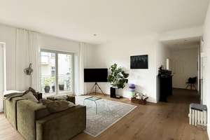 Modern, Lichtdurchflutet, Großzügig: 4-Raum-Wohnung mit Sonnenbalkon – Die vollständige Adresse der Immobilie erhältst du vom Anbieter., 40547 Oberkassel, Düsseldorf – Vorschaubild 2