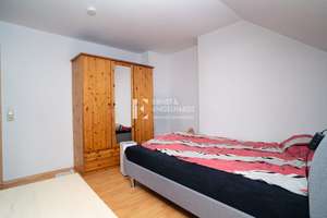 Attraktive 2,5-Zimmer-Maisonettewohnung in gepflegter Wohnanlage mit Stellplatz – Die vollständige Adresse der Immobilie erhältst du vom Anbieter., 97084 Heuchelhof, Würzburg – Vorschaubild 2