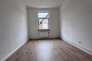 Frisch sanierte zwei-Zimmer-Wohnung in super Lage! – Tannenbergstr. 9, 38126 Viewegsgarten-Bebelhof, Braunschweig – Vorschaubild 3