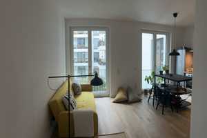 Fully Furnished Studio Next to Uber Arena – Available Sept or Earlier – Mühlenstraße 24, 10243 Berlin – Vorschaubild 1