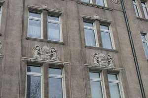 ruhige DG Wohnung in einen Jugendstilhaus incl. EBK