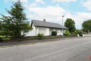 Einfamilienhaus auf gepflegtem Grundstück in attraktiver Lage von Dillingen – Saarlouis (Kreis) – Vorschaubild 2