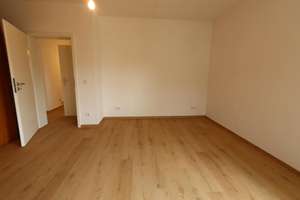 Totalrenoviert, 3 Zimmern, neue Küche, neue Badzimmer, Balkon und Garage in Essen-Rüttenscheid – 45131 Rüttenscheid, Essen – Vorschaubild 9