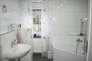 Borken-Trockenerfurth: Bezugfreies MFH mit 3 WE mit Sauna, Halle (100 m²) und großem Garten – Die vollständige Adresse der Immobilie erhältst du vom Anbieter., 34582 Borken (Hessen) – Vorschaubild 5