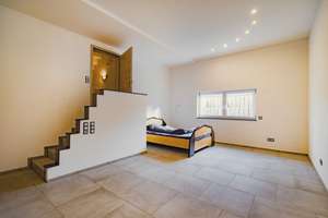 Exklusives Haus in Breisach mit Pool, Kamin, Solar & viel Komfort – Die vollständige Adresse der Immobilie erhältst du vom Anbieter., 79206 Breisach am Rhein – Vorschaubild 20