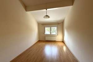 Gepflegte Niedrigenergie-DHH in toller Lage mit gr. Garage, überd. Terrasse, kleinem Garten + EBK – Die vollständige Adresse der Immobilie erhältst du vom Anbieter., 76676 Graben-Neudorf – Vorschaubild 11