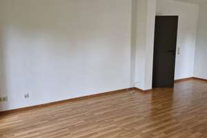 3,5 Zi., Stadthaus auf 3 Ebenen in sehr guter Lage mit PKW-Außenstellplatz – Freiherr-vom-Stein-Straße 84, 26129 Bloherfelde, Oldenburg (Oldenburg) – Vorschaubild 5