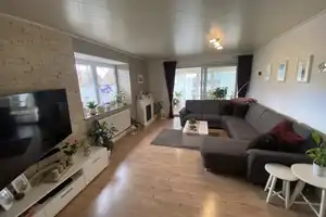 Großzügiges Einfamilienhaus mit Einliegerwohnung + separatem Ferienhaus in beliebter Wohnsiedlung (c – Müritz (Kreis) – Vorschaubild 9