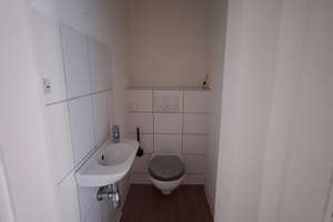 2 Zimmer Wohnung mit  Balkon in Koblenz-Niederberg  15.04/01.05.2026 – Niederberger Höhe 19, 56077 Niederberg, Koblenz – Vorschaubild 8