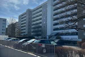 München Solln, großz. Appartment mit separater Küche, Balkon + TG, hell und sonnig – München – Vorschaubild 11