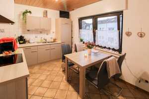 Kapitalanlage: Vermietetes 3-Familienhaus mit Garage und Garten in Alsdorf-Hoengen – Aachen (Kreis) – Vorschaubild 4