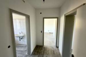 Modernisiert & Helle 2 Zimmer Wohnung inkl. Küche im Mietpreis – Ritterstraße 55, 42659 Burg/Höhscheid, Solingen – Vorschaubild 2