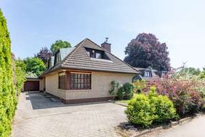 Dieser Wohn(t)raum wartet auf SIE: 
"Großzügiges Einfamilienhaus in familienfreundlicher Lage" – Die vollständige Adresse der Immobilie erhältst du vom Anbieter., 21465 Reinbek – Vorschaubild 2