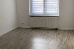 Exklusive 4-Zimmer-Wohnung mit 30 m² Terasse und EBK in Hamburg – Die vollständige Adresse der Immobilie erhältst du vom Anbieter., 21073 Sinstorf, Hamburg – Vorschaubild 6
