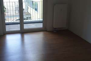 Studentenappartment mit Balkon und Pantryküche im UniFlora – Blumenstraße 14/14a, 93055 Ostenviertel, Regensburg – Vorschaubild 3