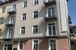 Top DG-Wohnung mit Wintergarten - Nähe Rotkreuzplatz