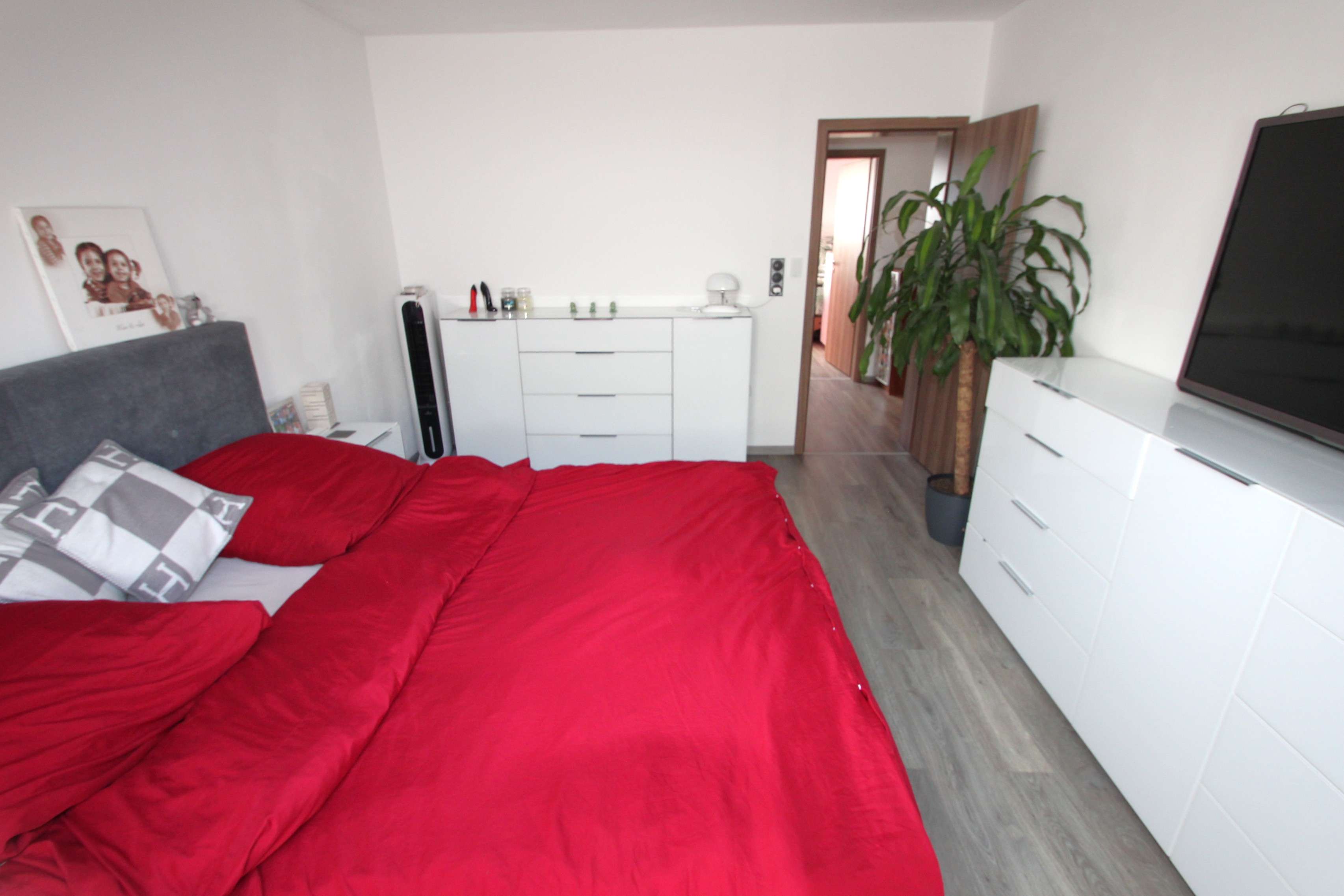 Immobilie in Kronberg - Moderne Wohnung mit viel Platz und toller Raumaufteilung! - Bild 3