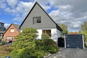 DIREKT VOM EIGENTÜMER / OHNE PROVISION: Einfamilienhaus mit Potential auf tollem Grundstück! – Bublitzer Straße 14, 22147 Hamburg – Vorschaubild 1