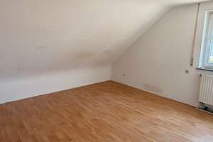 Gemütliche 3-Zimmer-Dachgeschosswohnung mit eigenem Gartenbereich in Reutlingen-Ringelbach – Die vollständige Adresse der Immobilie erhältst du vom Anbieter., 72762 Reutlingen-Mitte, Reutlingen – Vorschaubild 7