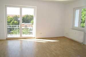 Helle 3-Raum-Maisonette-Wohnung mit Balkon in Magdeburg Stadtfeld-Ost – G.-Hauptmann-Str. 44, 39108 Magdeburg – Vorschaubild 3