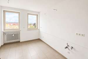 Herrlicher Ausblick! Helle 3-Zimmer-Wohnung am Oberhauser Bahnhof – Die vollständige Adresse der Immobilie erhältst du vom Anbieter., 86154 Oberhausen-Süd, Augsburg – Vorschaubild 3