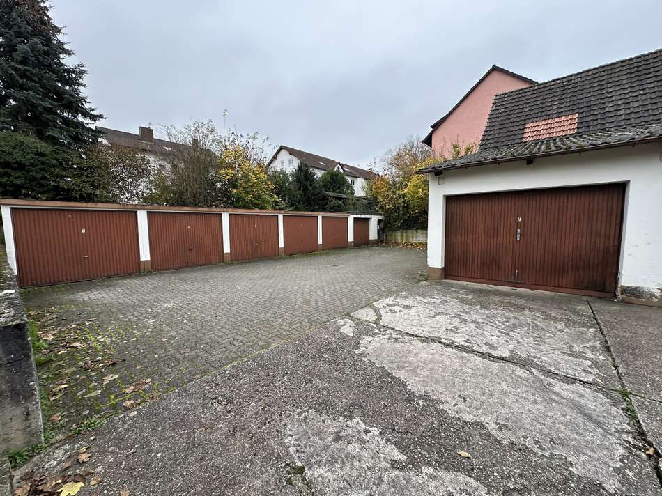 Hof-Garagen