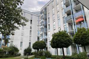 Freie großzügige 2-Zimmer Wohnung Moosach Olympia Pressestadt ohne Käuferprovision – Werner-Friedmann-Bogen 5, 80993 München – Vorschaubild 2