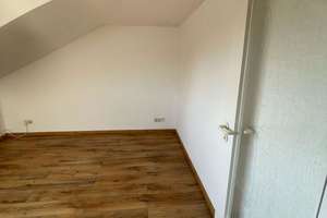 Provisionsfrei* SOFORT FREI! Rhein-nah - 2-Zm Penthouse Oberkassel - renoviert, Klimaanlage Einbaukü – Columbusstrasse 42, 40549 Oberkassel, Düsseldorf – Vorschaubild 16