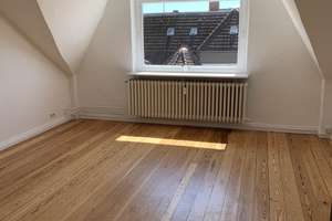 Altbauwohnung in zentraler Lage über den Dächern Kiels mit großer Doppelgarage – Wilhelminenstraße 18, 24103 Damperhof, Kiel – Vorschaubild 15