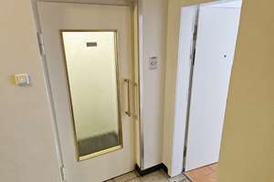 Süd-Balkon, Aufzug, Badewanne - modernisiert, barrierefrei und bezugsfertig – Die vollständige Adresse der Immobilie erhältst du vom Anbieter., 40479 Pempelfort, Düsseldorf – Vorschaubild 11
