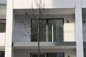 Schöne 3-Zimmer-Wohnung mit Einbauküche und Balkon in Lochhausen, München – Henschelstraße 31, 81249 Lochhausen, München – Vorschaubild 2