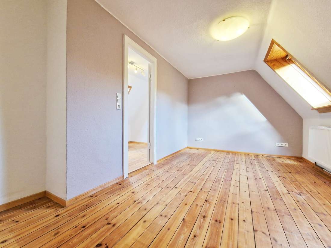 Immobilie in Wasbek - gepflegtes und modernisiertes Wohnhaus mit Garagen und einem schönem Grundstück - Bild 4