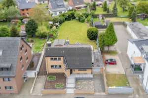 Großräumiges Wohnhaus mit großem Garten: Ideal für Familien, Mehrgenerationen o. Wohnen & Arbeiten – Die vollständige Adresse der Immobilie erhältst du vom Anbieter., 41363 Jüchen – Vorschaubild 3