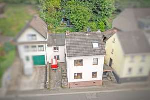 Gepflegtes Einfamilienhaus mit idyllischem Garten und Stellplatz – Die vollständige Adresse der Immobilie erhältst du vom Anbieter., 53498 Bad Breisig – Vorschaubild 37