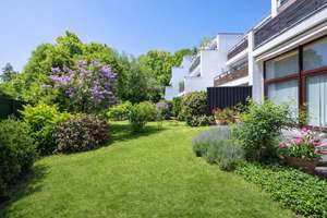 AIGNER - Reiheneckhaus im begehrten Herzogpark – charmant, ruhig, entwicklungsfähig