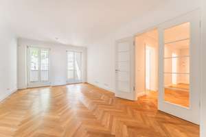Df.-Flingern/Nord: Hochwertige 4 1/2- bis 5-Raum-Wohnung in stillvollem Gebäude – 40233 Flingern Nord, Düsseldorf – Vorschaubild 6