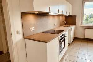 Attraktive 2-Zimmer-Wohnung mit Einbauküche in Wuppertal – Albertstraße 88, 42289 Wuppertal – Vorschaubild 1