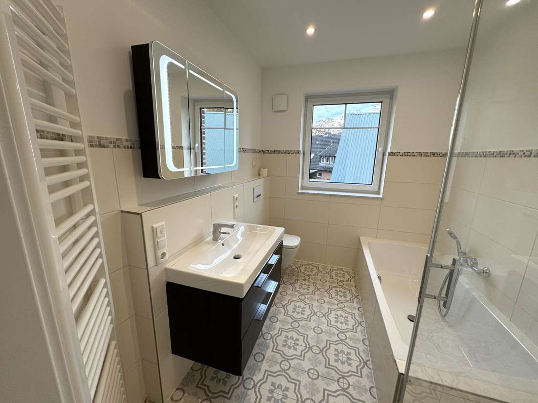 Immobilie in Sauensiek - Energieeffizient & stilvoll – moderne Doppelhaushälfte mit sechs Zimmern und Garten in Sauensiek *** - Bild 7