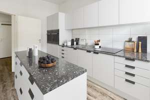 Frei ab 01.07. ! Top renovierte.2,5-Raum- WE im 1.OG mit Balkon ! ** PROVISIONSFREI ! ** – Am Himgesberg 3, 47259 Hüttenheim, Duisburg – Vorschaubild 9