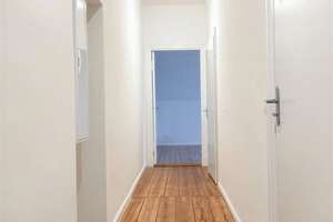 Frisch modernisiert & WG-geeignet: 2-Zimmer-Wohnung ohne Durchgangszimmer mit großer Küche – Badensche Straße 40, 10715 Wilmersdorf, Berlin – Vorschaubild 5
