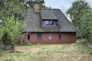Seltenes Küstenobjekt nahe der Nordsee - Historisches Reetdachhaus zur individuellen Fertigstellung – Die vollständige Adresse der Immobilie erhältst du vom Anbieter., 25821 Almdorf – Vorschaubild 3